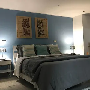 https://la-casetta-paterno-nel-cuore-pulsante-di-palermo.palermohotels.org